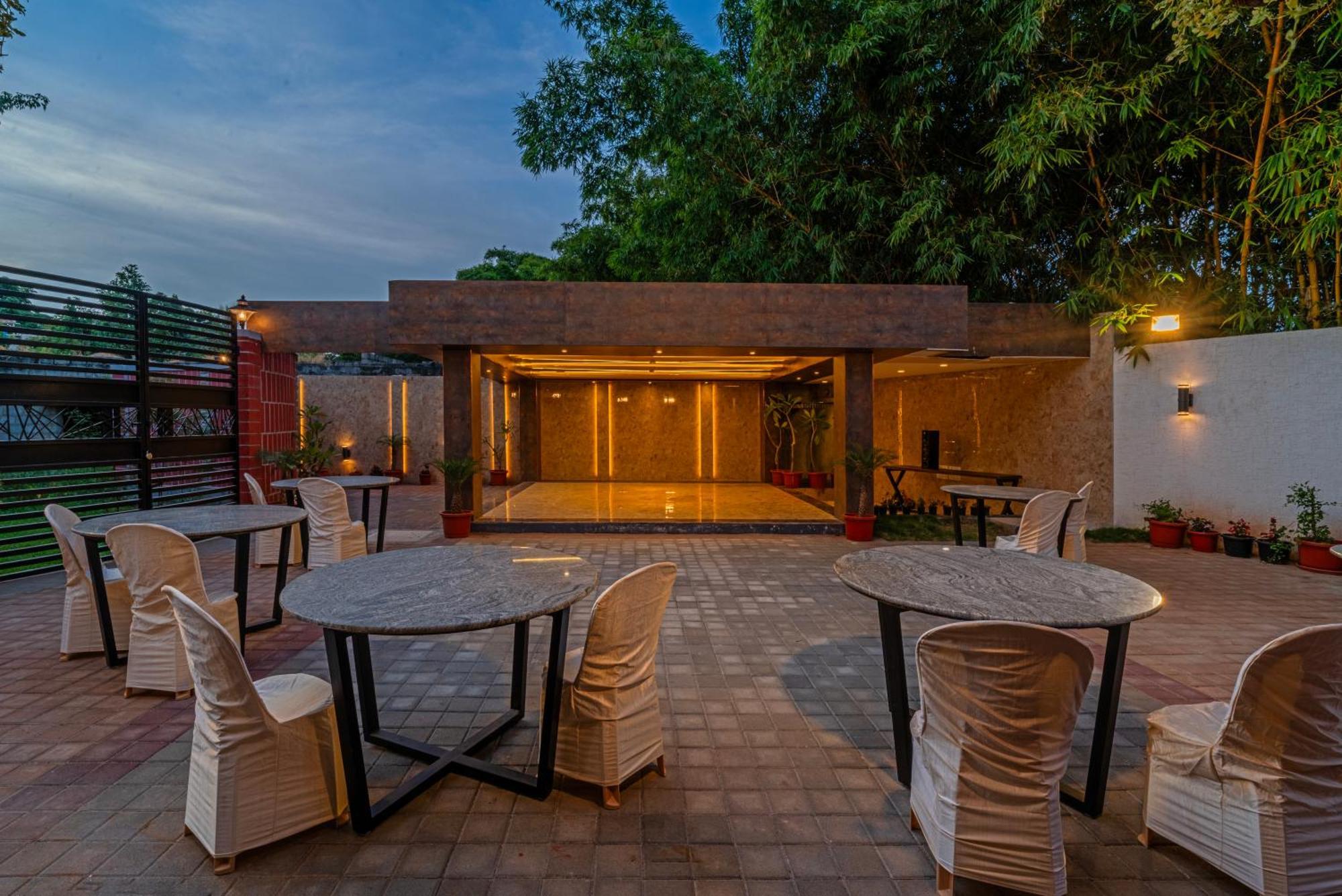 The Venue By Seasons Suites- Dod Ballāpur Exteriör bild